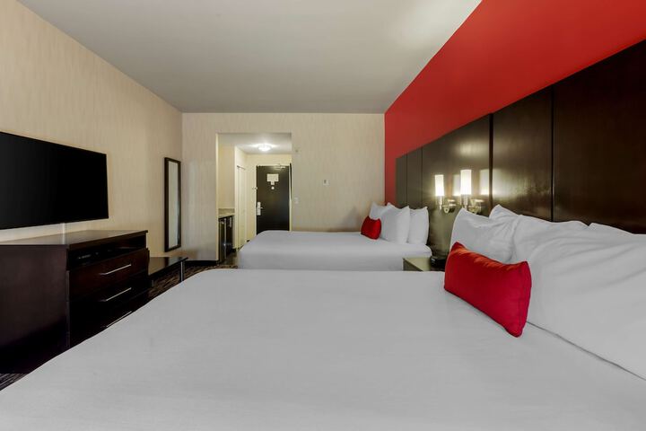 Room 9 of 39
