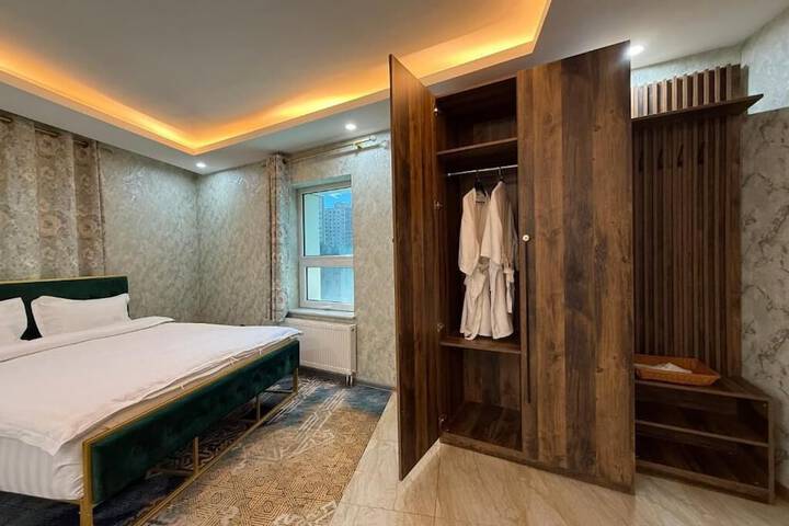 Room 5 of 22