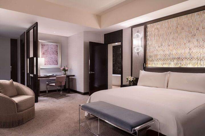 Room 20 of 170