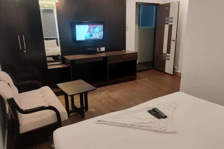 Room 14 of 40