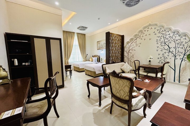 Room 15 of 25