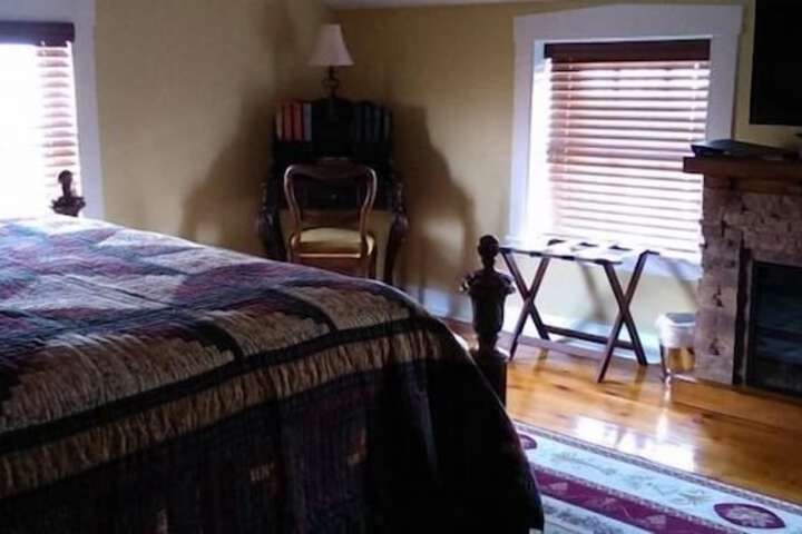 Room 25 of 64