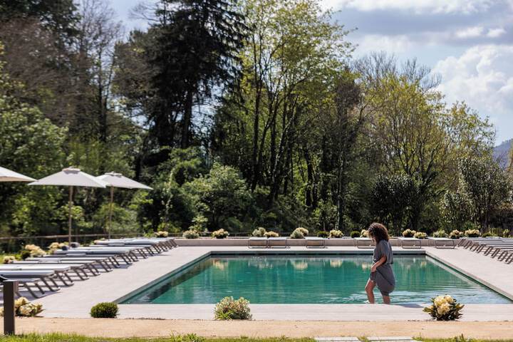 Pool 68 of 132