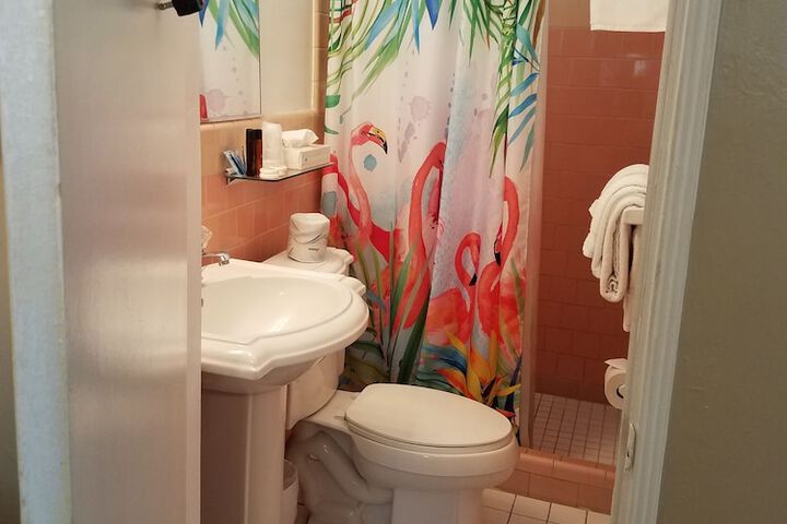 Room 184 of 218
