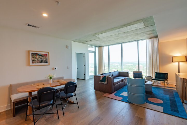 Room 391 of 860
