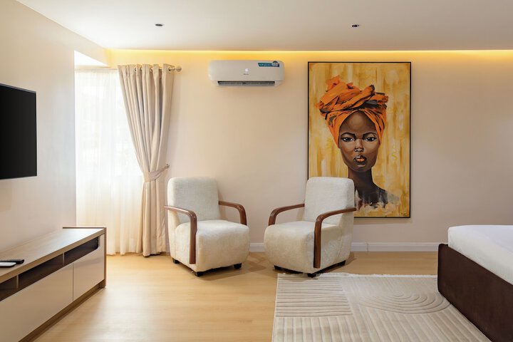 Room 7 of 34