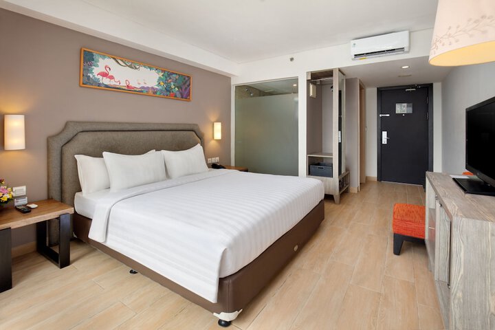 Room 17 of 46