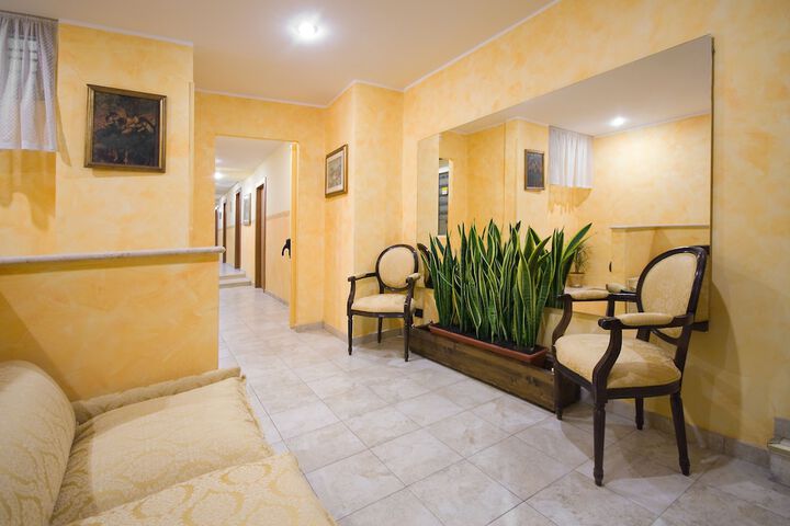 Ballroom/Hall 37 of 41