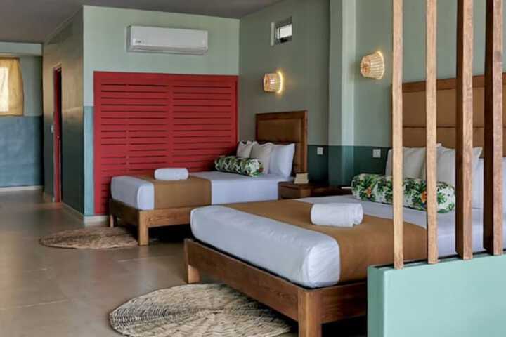 Room 6 of 71