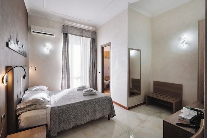Room 70 of 180