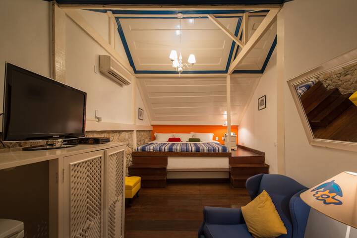 Room 2 of 131