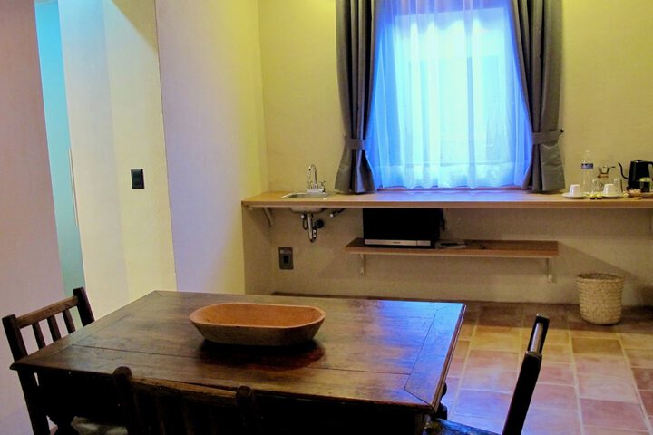 Room 25 of 41