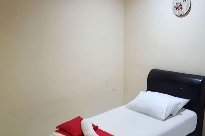 Room 17 of 20
