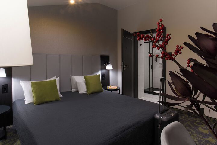 Room 35 of 89