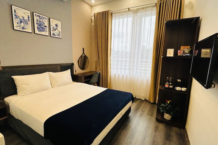 Room 26 of 83