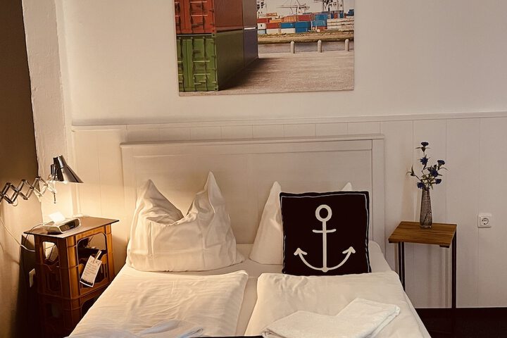 Room 28 of 70