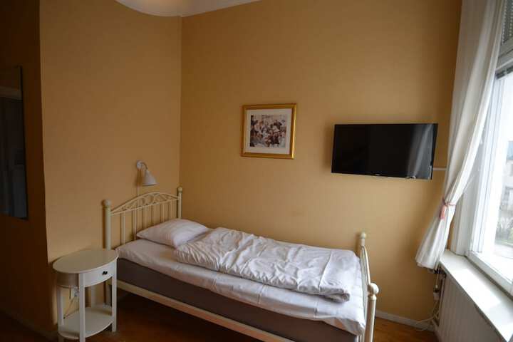 Room 20 of 57