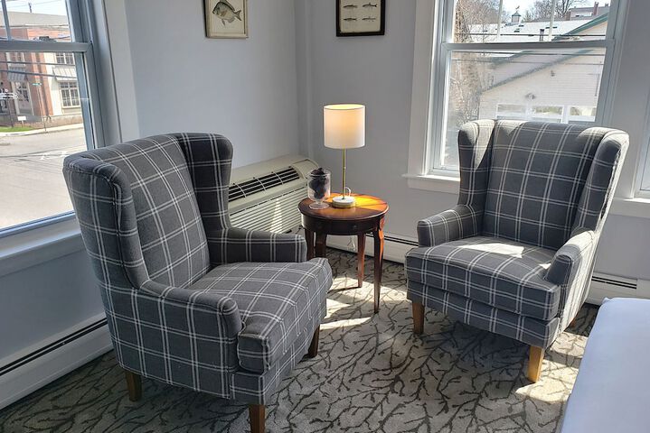 Room 13 of 36