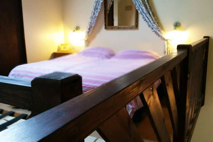 Room 9 of 40