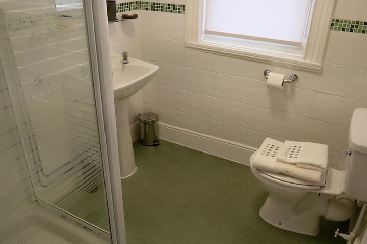 Clean Restrooms