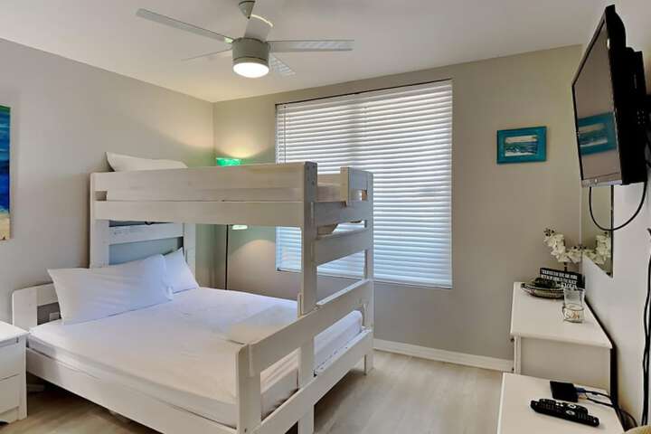 Room 9 of 118
