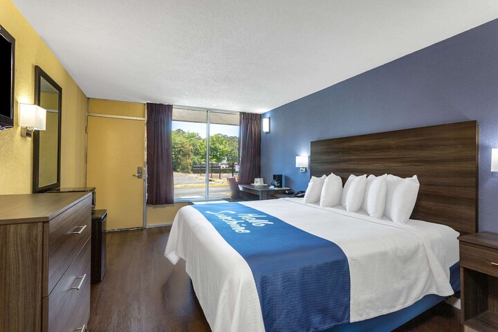 Room 7 of 20
