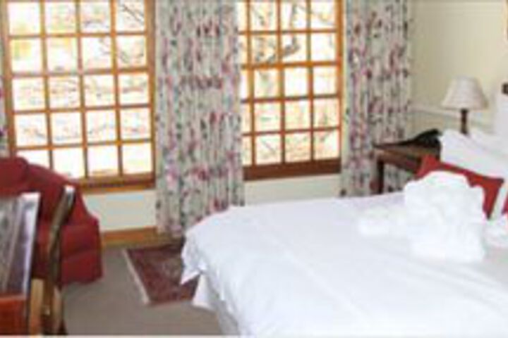Room 10 of 27