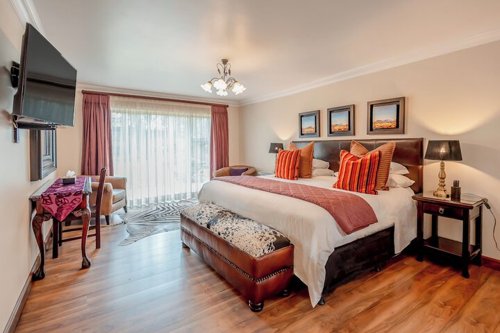 Room 15 of 76