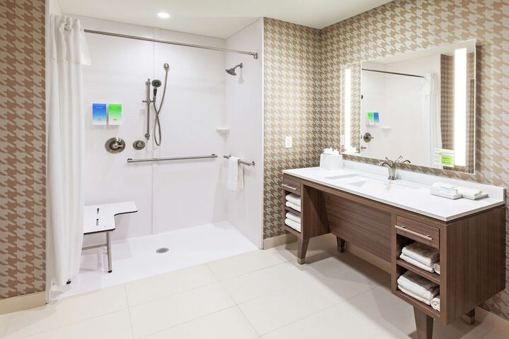Bathroom shower