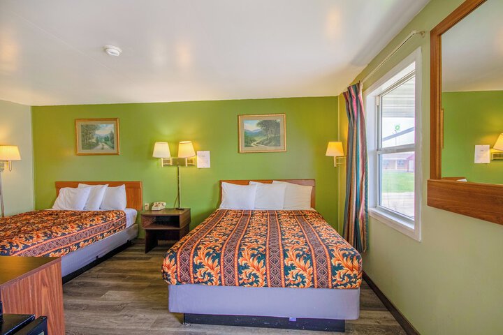 Room 20 of 106