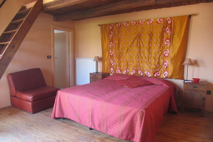Room 9 of 45