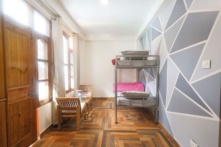 Room 6 of 40