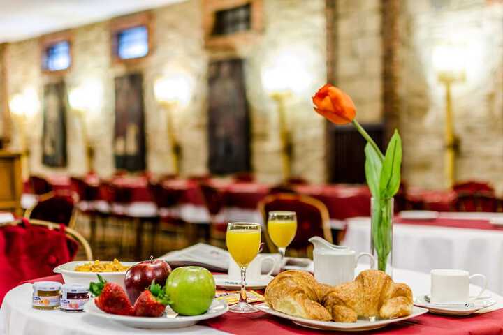 Breakfast/Coffee Service 19 of 48