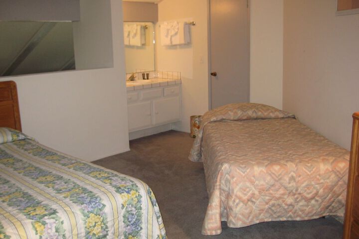Room 3 of 54