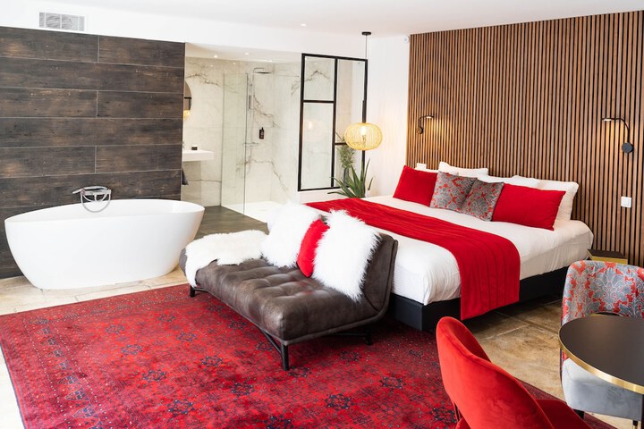 Room 43 of 115