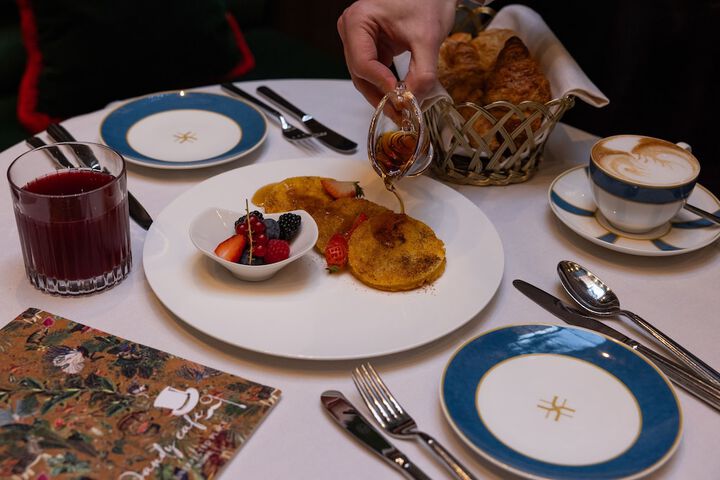 Breakfast/Coffee Service 114 of 131