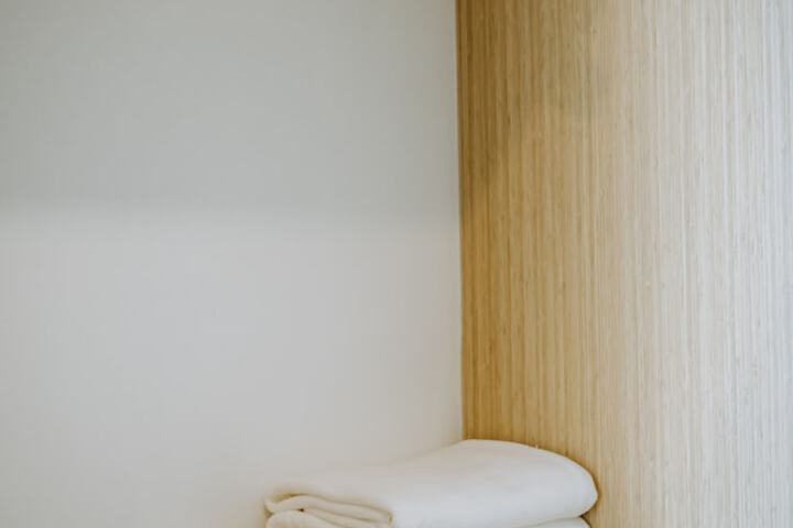 Room 12 of 29