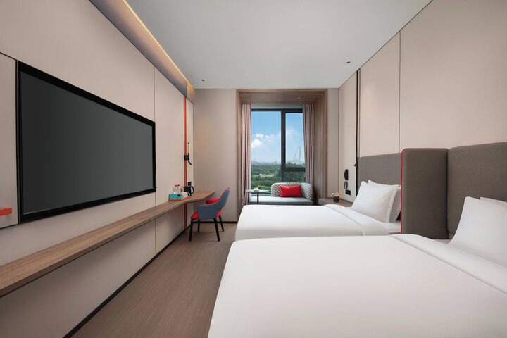 Room 9 of 41