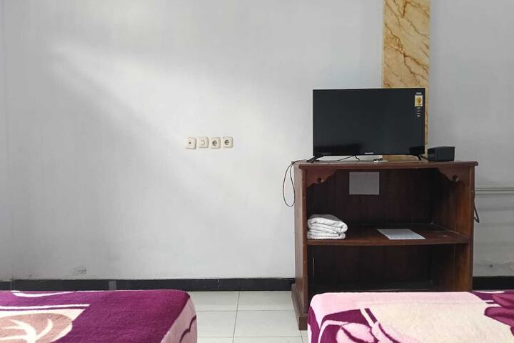 Room 15 of 48