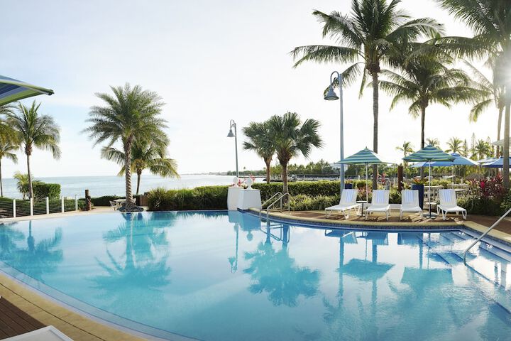 Infinity pool