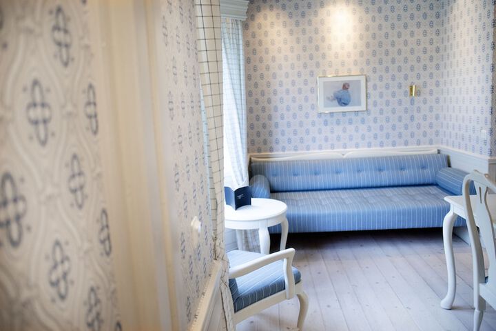 Room 18 of 96