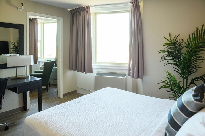 Room 7 of 35