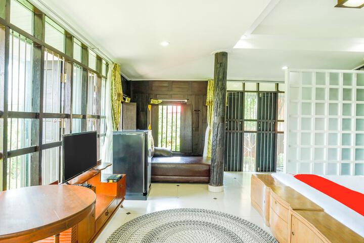 Room 12 of 25