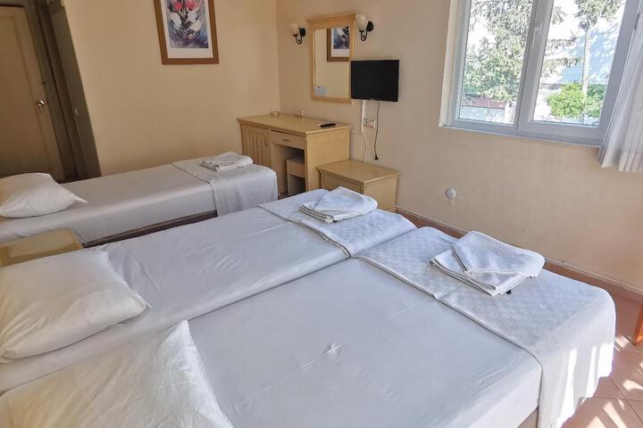 Room 54 of 117