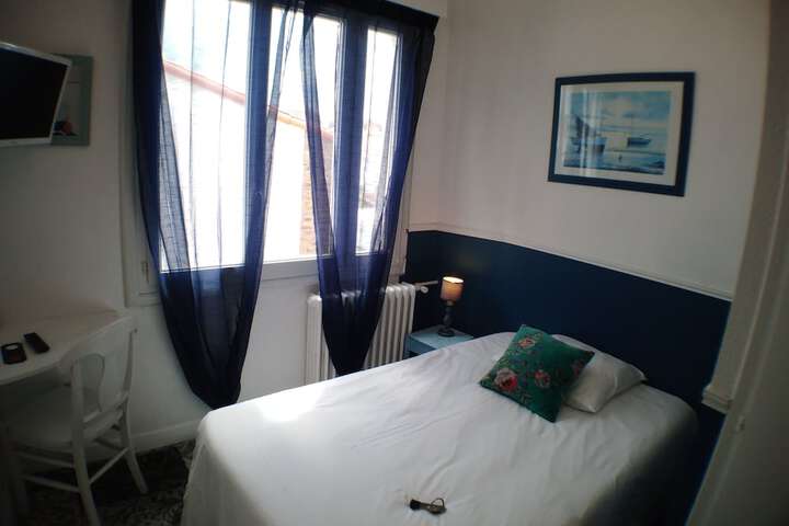 Room 18 of 45