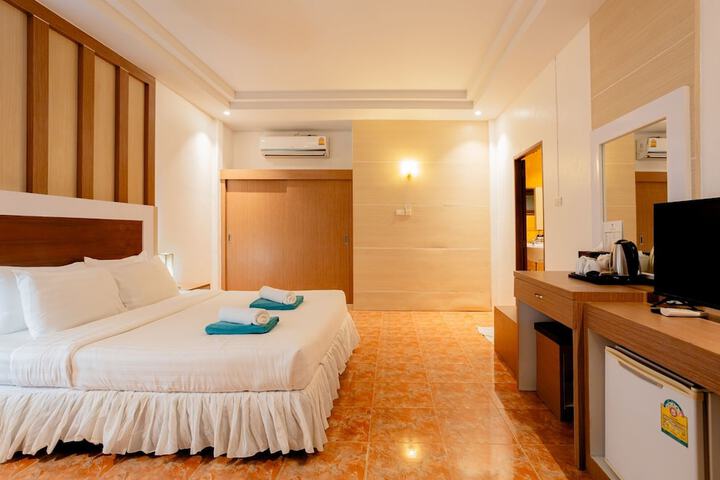 Room 40 of 94