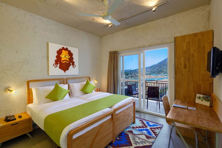 Room 5 of 23