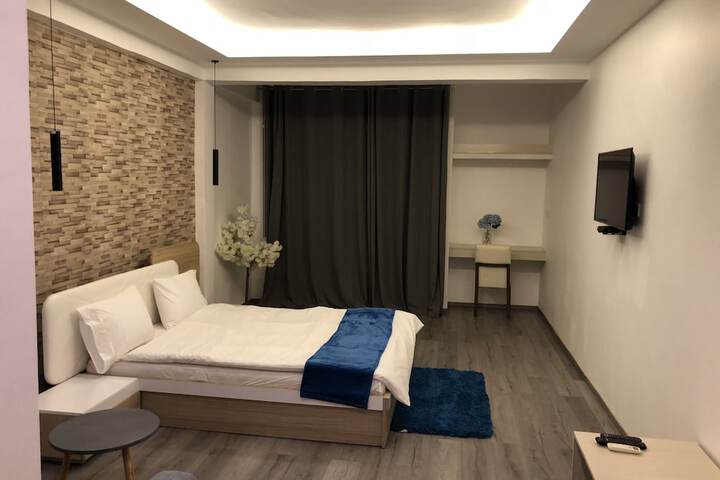Room 7 of 20