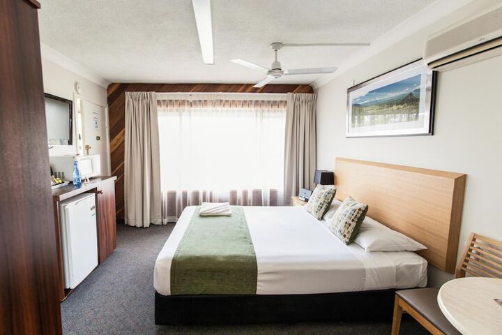 Room 13 of 73