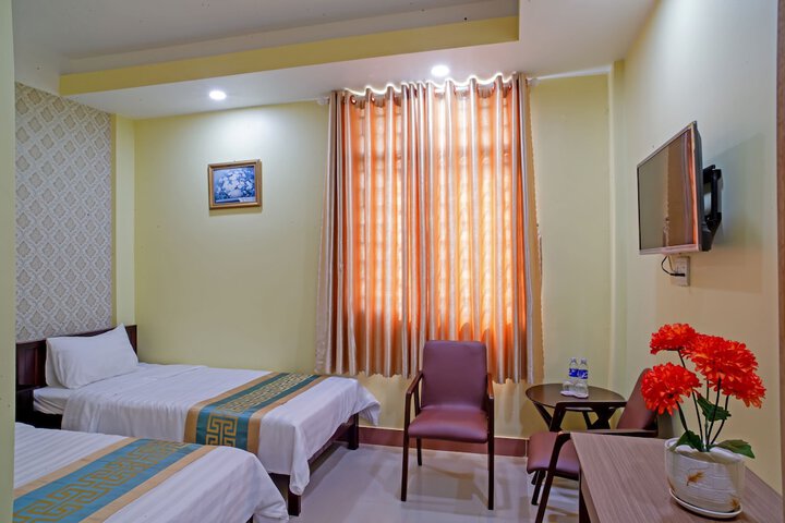 Room 10 of 23